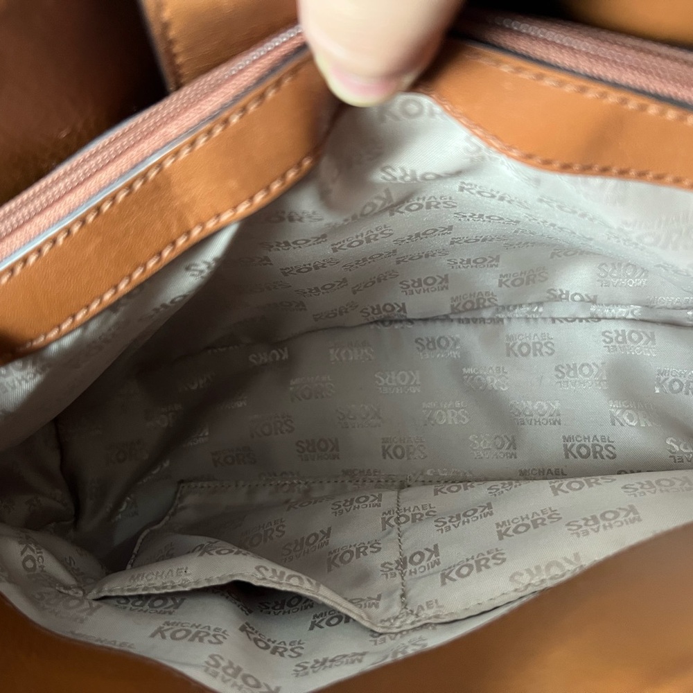 Michael Kors Dark Brown and Tan Shoulder Bag - Picture 5 of 7